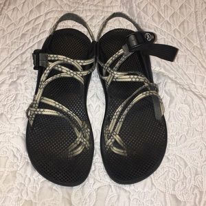 women's chacos